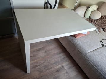 Witte IKEA bureautafel Kallax