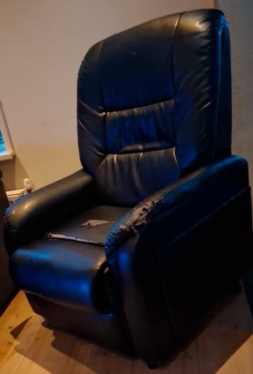 Zwarte sta - op stoel - Gratis ophalen.