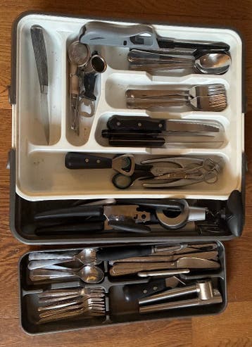 Gratis bestek met besteklade - Free cutlery set with tray