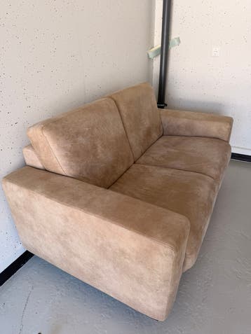 Free Sofa Gratis