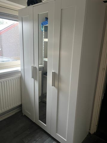 Gratis IKEA Kledingkast - Nette staat, zelf demonteren/ophal