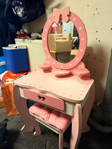 Roze kaptafel voor meisje - gratis af te halen