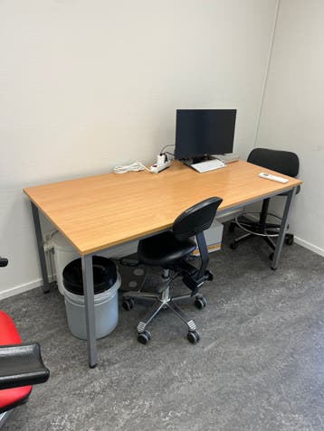 Bureau/tafel gratis te halen