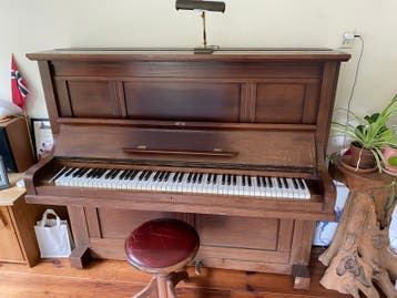 Antieke R. Weissbrod Piano - Eisenberg i. Chr.