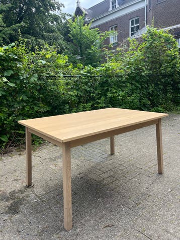 Houten tafel, Eiken fineer 90x14
