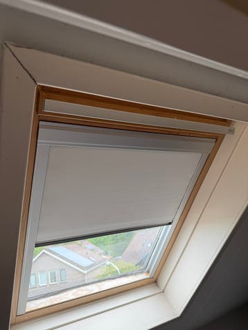 (kapot) Velux verduisterend rolgordijn maat 304