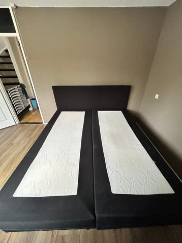 Boxspring douxe inclusief hoofdbord