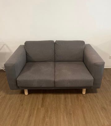 Comfortabele en brede tweezitsbank