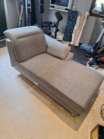Gratis Ophalen: Comfortabele Chaise Longue met Vlekken