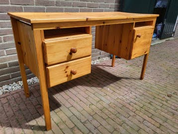 Leuk bureau voor oa startende brugklasser!