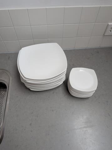 Witte vierkante borden - set van 26 stuks