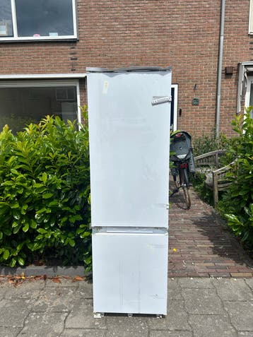 Inbouwkoelkast voor oud ijzer