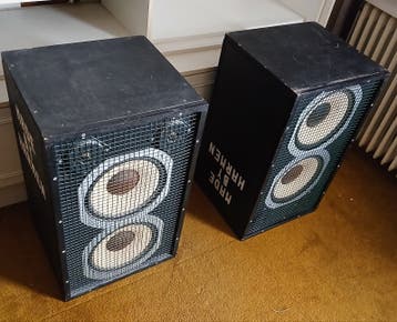 Gratis af te halen: 4 boxen en defecte bandrecorder