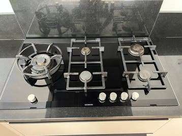 Siemens Schott Ceran Gasfornuis - 4 Kookzones en wokbrander