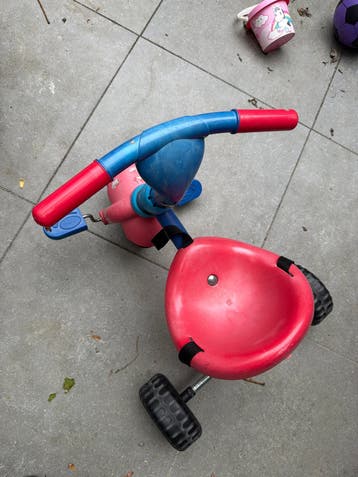 Leuke roze/blauwe driewieler voor kinderen