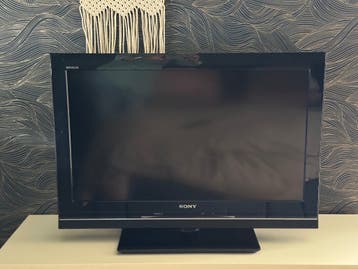 Gratis: Sony Bravia KDL-32W5710 incl. Logitech afstandsbed.