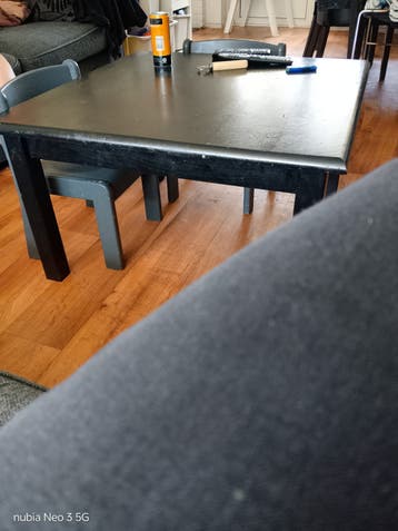 GRATIS: Salon- en eettafel