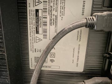 Gratis afhalen: Samsung TV (knippert, voor hobbyist)