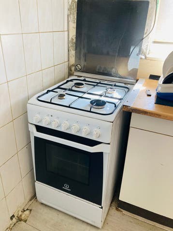 Gratis afhalen: Indesit Gasfornuis met elektrische oven