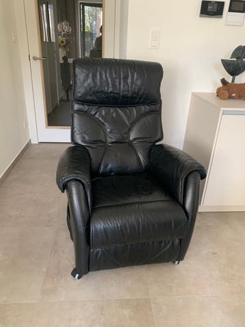 Zwarte relaxfauteuil