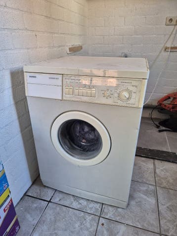 Waschmachine SIEMENS.Het werkt goed.