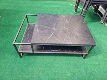 Salon tafel Bogota. (Xooon)