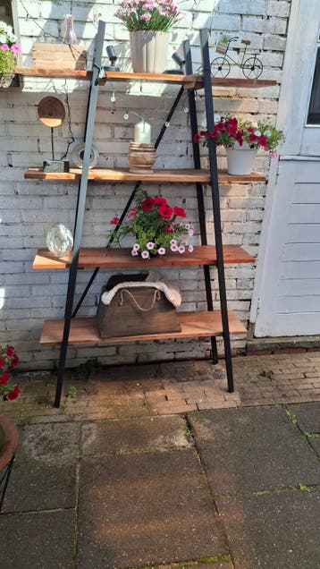 Gratis planken kast