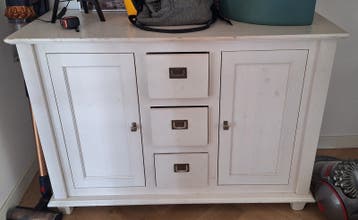 White wasch dressoir/commode