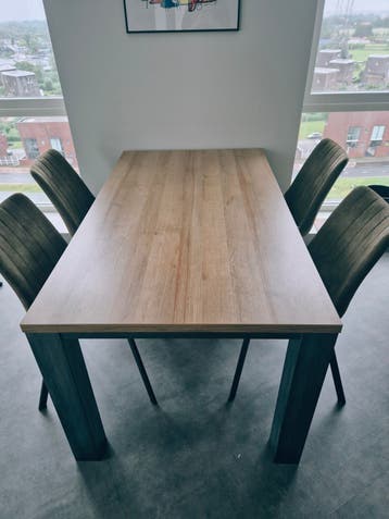 Eetkamer tafel