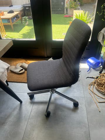 IKEA stoel gratis afhalen - beschadigd door katten