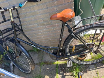 Oude fiets - gratis op te halen voor de handige klusser