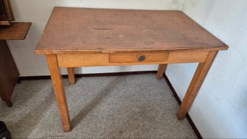 Vintage houten bureau met lade