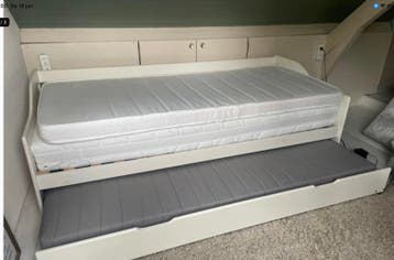 Uitschuifbaar bed met 2 matrassen - Ideaal voor logees