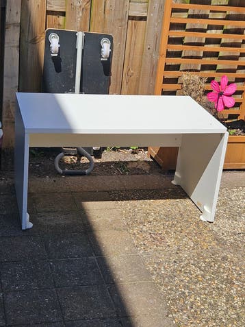 Gratis IKEA kinderbureau - Wit