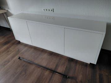 Gratis dressoir/tv-meubel, 215 cm breed, met lichte schade