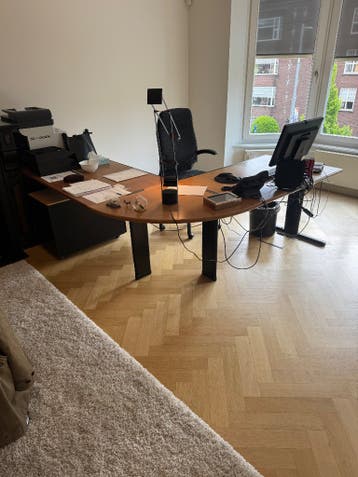 2 bureaus en ladeblokken