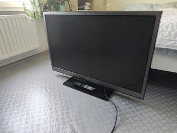 LG TV 42PW451 - Goede staat, zie foto's voor aansluitingen