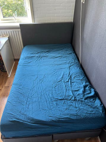 Boxspring 140x200 cm - Pootjes zitten los