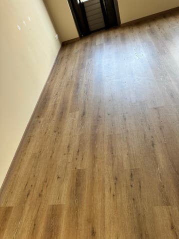Gratis Klik PVC met geïntegreerde ondervloer (ong 40m2)