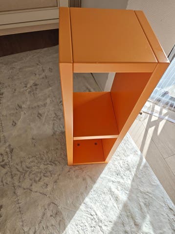 Oranje staande of liggende kast/rek 20x21x65