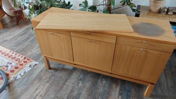 Houten IKEA dressoir (135x42x74cm) - Gratis af te halen