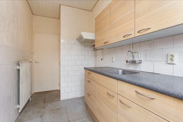GRATIS! Keuken met boven- en onderkasten