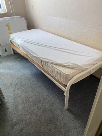 1-persoons ledikant met matras