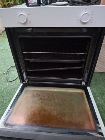 Eenvoudige, goedwerkende oven