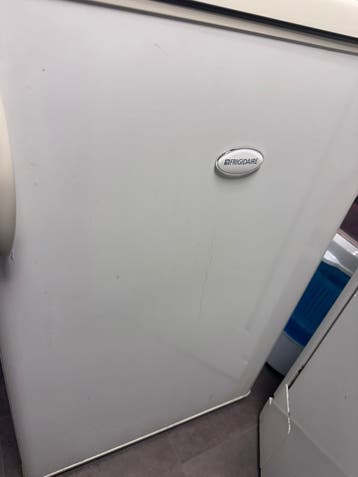 Compacte Frigidaire Koelkast voor Kantoor, Winkel of Huis