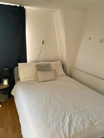 SLATTUM IKEA bed 140x200cm