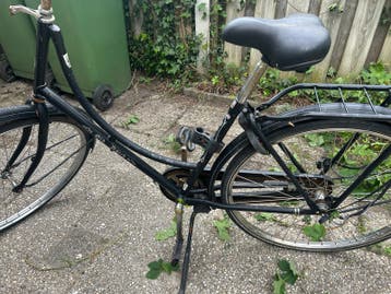 Oude fiets - Opknapper of voor onderdelen