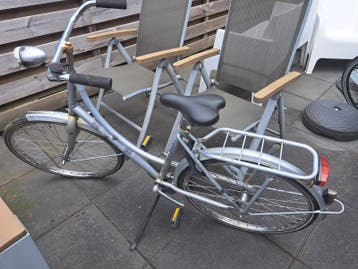 Batavus Young Dutch meisjesfiets 24 inch - gratis