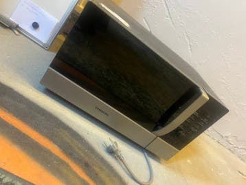 Gratis af te halen: Combi oven/magnetron, werkt goed