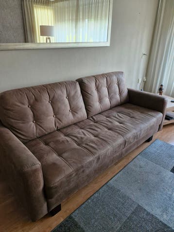 Comfortabele driepersoonsbank - bruin